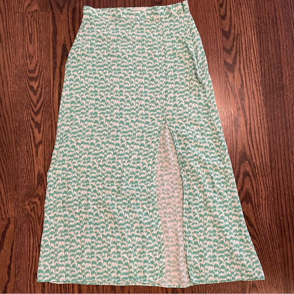 Green midi skirt
